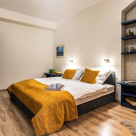 Bed and Breakfast Kikerics Vendeghaz Виллань Экстерьер фото