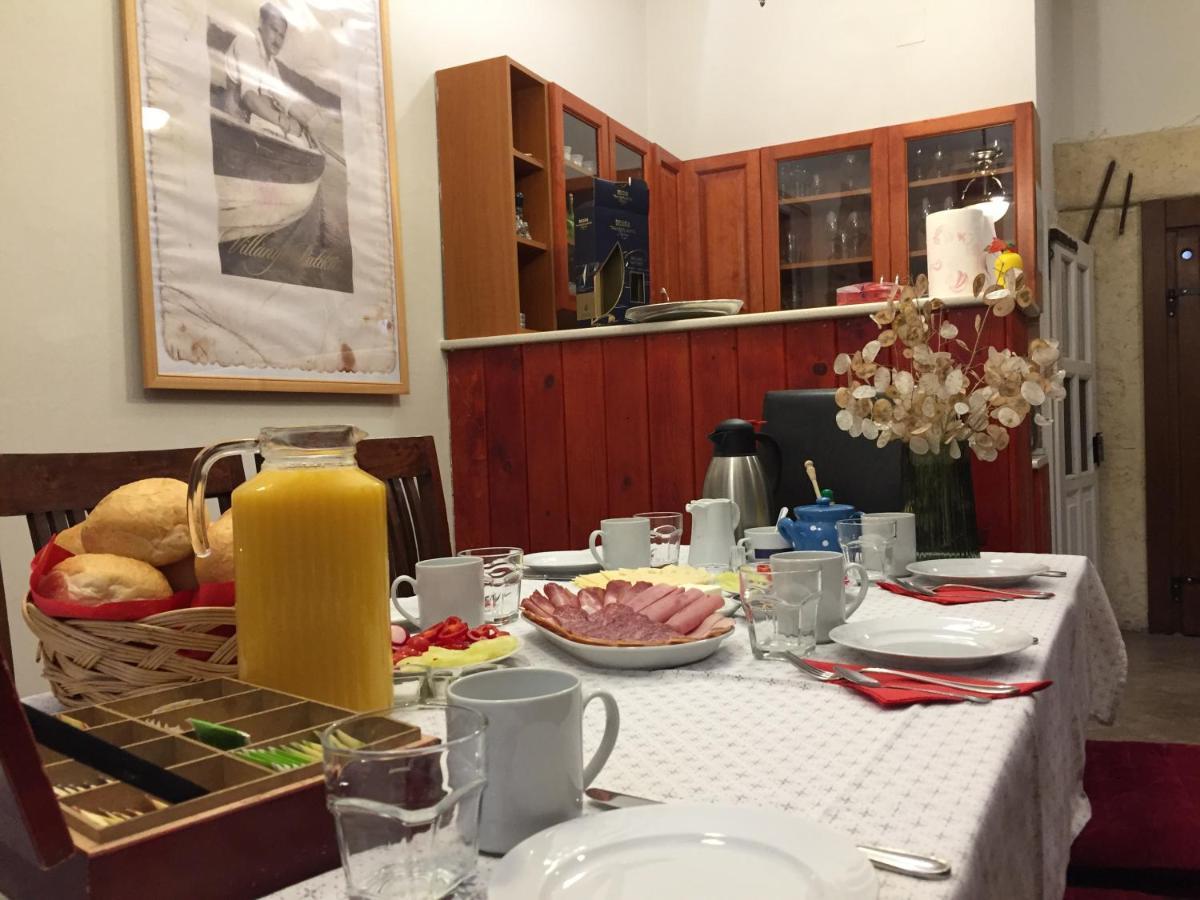 Bed and Breakfast Kikerics Vendeghaz Виллань Экстерьер фото